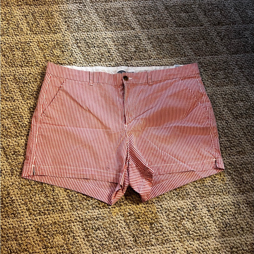 Old Navy seersucker shorts